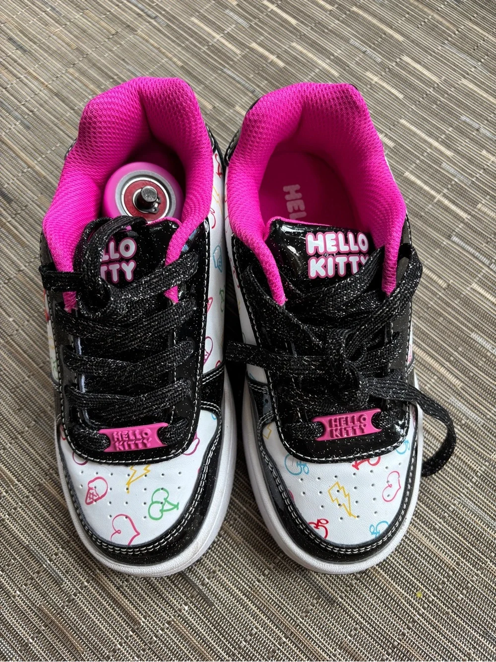 Heelys sneaker hello